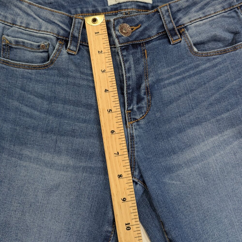 Eighty Two Women's Blue Jeans Size 1 - Picture 13 of 16